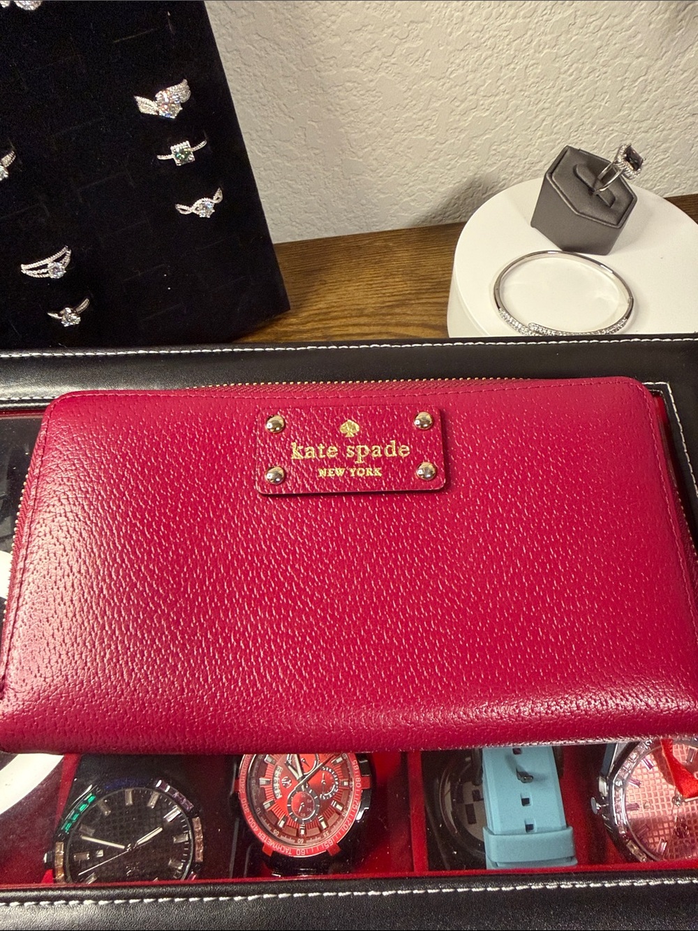 kate spade magenta pebble leather zip for Kim’s Show